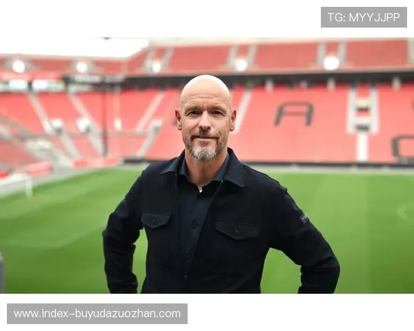 勒沃库森主帅滕哈赫谈高位逼抢战术调整